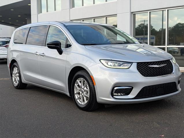 2024 Chrysler Pacifica Touring L 2024 Chrysler Pacifica Touring L