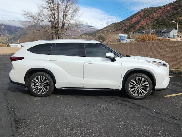2023 Toyota Highlander Platinum 2023 Toyota Highlander Platinum