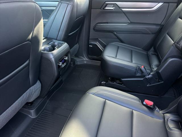 2026 GMC Acadia Elevation AWD