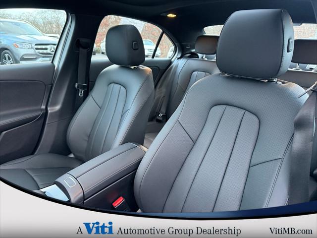 2022 Mercedes-Benz A 220 4MATIC