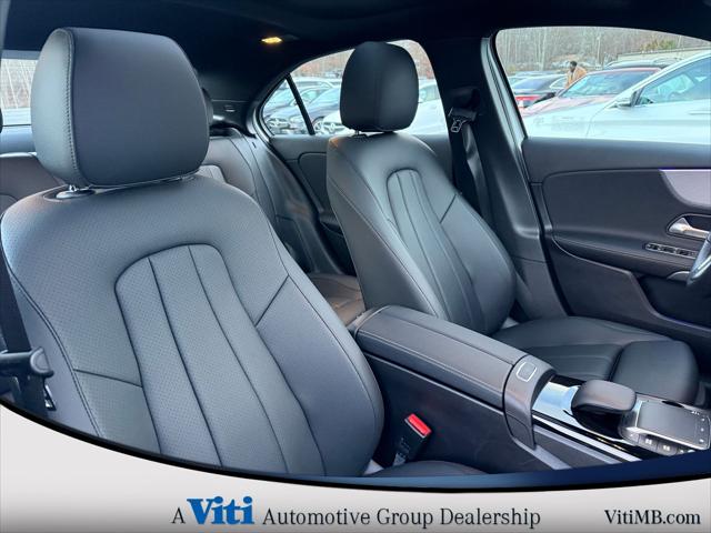 2022 Mercedes-Benz A 220 4MATIC