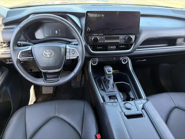 2025 Toyota Grand Highlander XLE AWD (Natl)