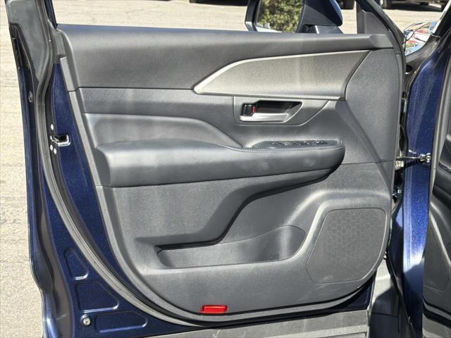 2025 Toyota Grand Highlander XLE AWD (Natl)