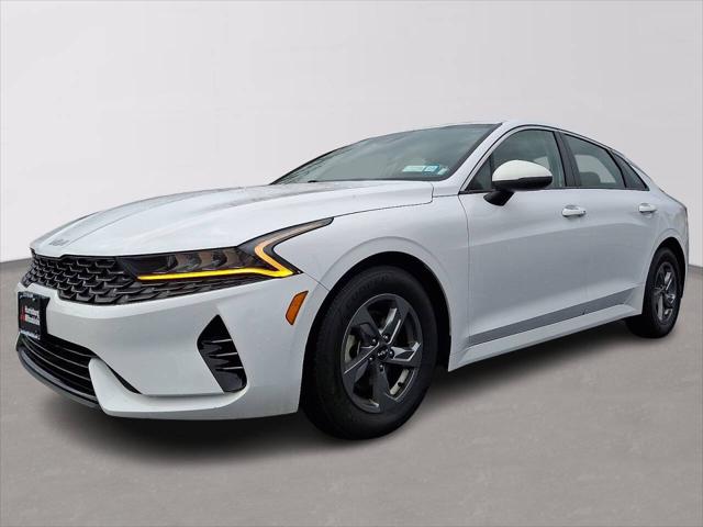 2023 Kia K5 LXS