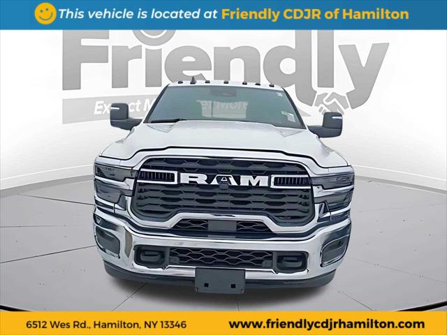 2026 RAM Ram 3500 RAM 3500 TRADESMAN CREW CAB 4X4 8 BOX