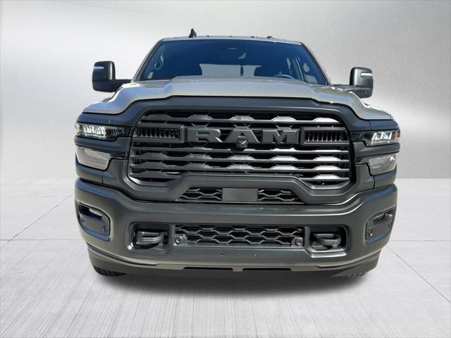2026 RAM Ram 3500 RAM 3500 TRADESMAN CREW CAB 4X4 8 BOX