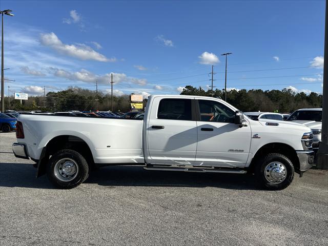 2026 Ram 3500 Big Horn Crew Cab 4x4 8' Box