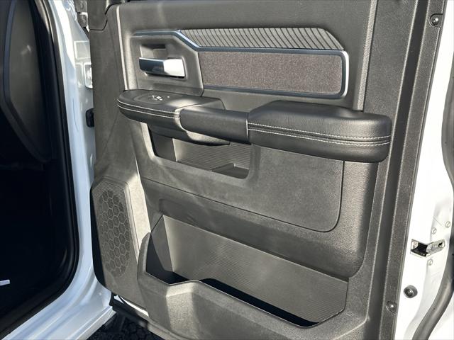 2026 Ram 3500 Big Horn Crew Cab 4x4 8' Box