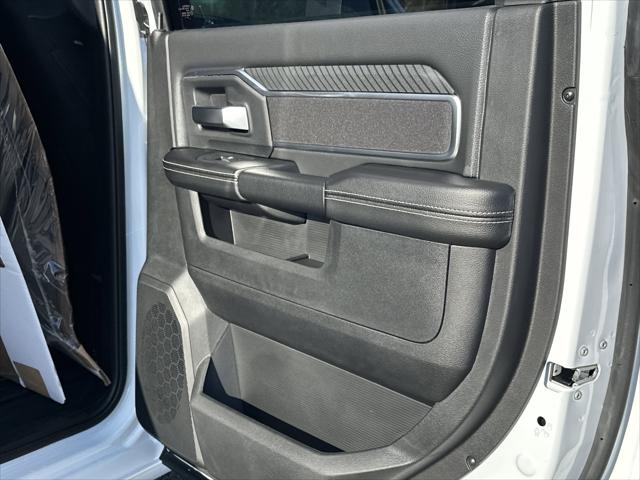 2026 Ram 3500 Big Horn Crew Cab 4x4 8' Box