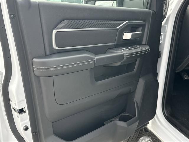 2026 Ram 3500 Big Horn Crew Cab 4x4 8' Box