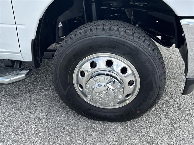 2026 Ram 3500 Big Horn Crew Cab 4x4 8' Box