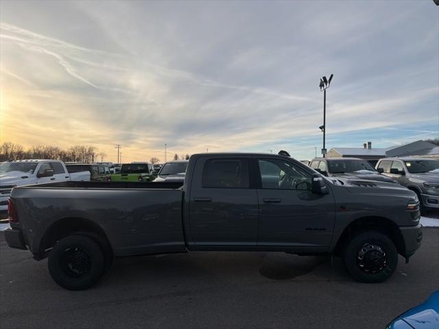 2026 RAM Ram 3500 RAM 3500 LARAMIE CREW CAB 4X4 8 BOX 2026 RAM Ram 3500 RAM 3500 LARAMIE CREW CAB 4X4 8 BOX