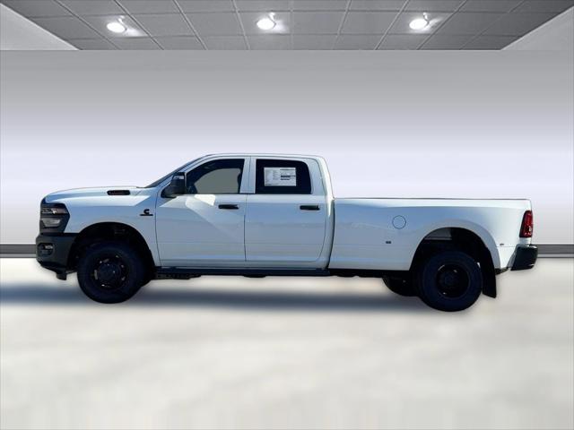2026 RAM Ram 3500 RAM 3500 TRADESMAN CREW CAB 4X4 8 BOX