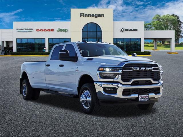 2026 RAM Ram 3500 RAM 3500 TRADESMAN CREW CAB 4X4 8 BOX
