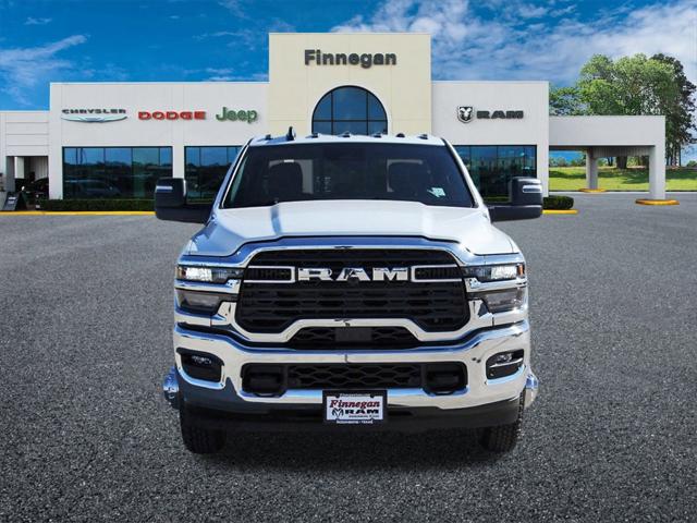 2026 RAM Ram 3500 RAM 3500 TRADESMAN CREW CAB 4X4 8 BOX