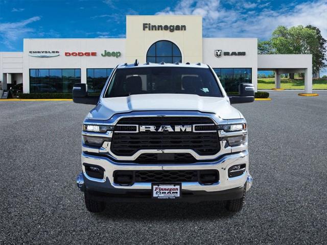 2026 RAM Ram 3500 RAM 3500 TRADESMAN CREW CAB 4X4 8 BOX