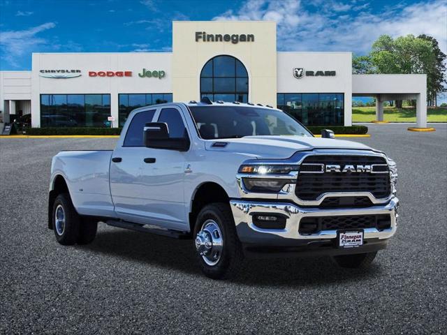 2026 RAM Ram 3500 RAM 3500 TRADESMAN CREW CAB 4X4 8 BOX