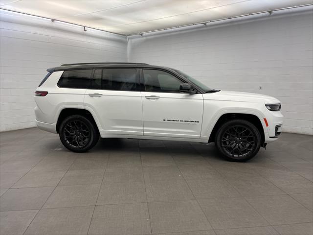 2025 Jeep Grand Cherokee GRAND CHEROKEE L SUMMIT RESERVE 4X4 2025 Jeep Grand Cherokee GRAND CHEROKEE L SUMMIT RESERVE 4X4