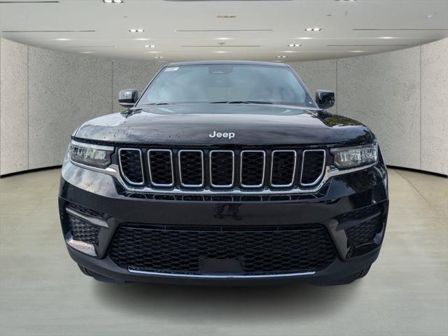2025 Jeep Grand Cherokee GRAND CHEROKEE LAREDO 4X2