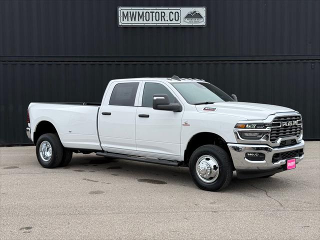 2026 RAM Ram 3500 RAM 3500 TRADESMAN CREW CAB 4X4 8 BOX