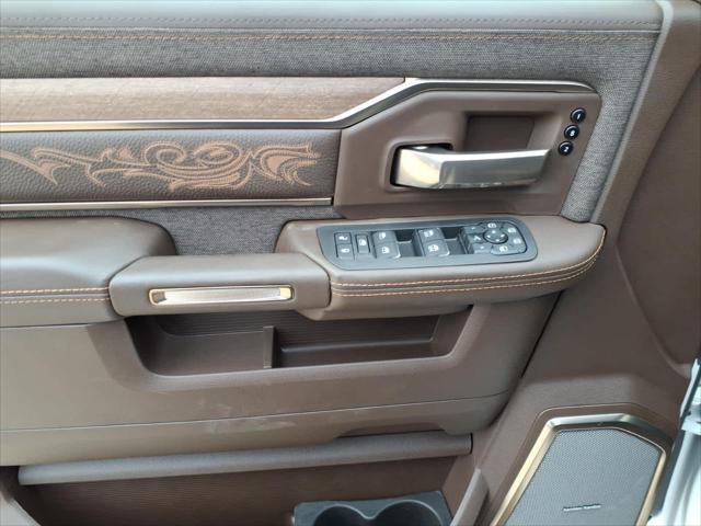 2026 RAM Ram 3500 RAM 3500 LIMITED LONGHORN MEGA CAB 4X4 64 BOX 2026 RAM Ram 3500 RAM 3500 LIMITED LONGHORN MEGA CAB 4X4 64 BOX