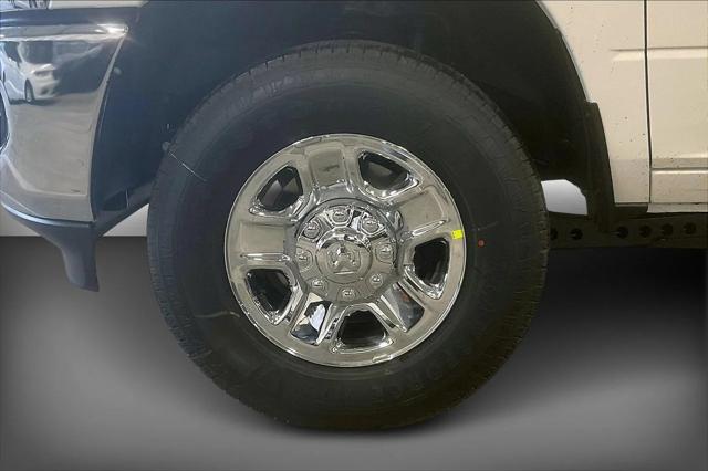 New 2026 Bright White Clear-Coat Exterior Paint RAM TRADESMAN image 28