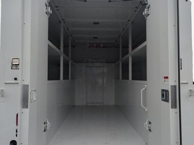 2025 Chevrolet Express Cutaway Work Van