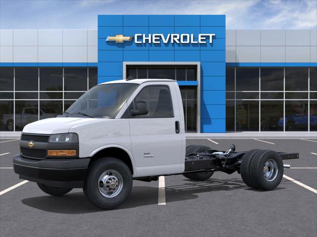 2025 Chevrolet Express Cutaway Work Van