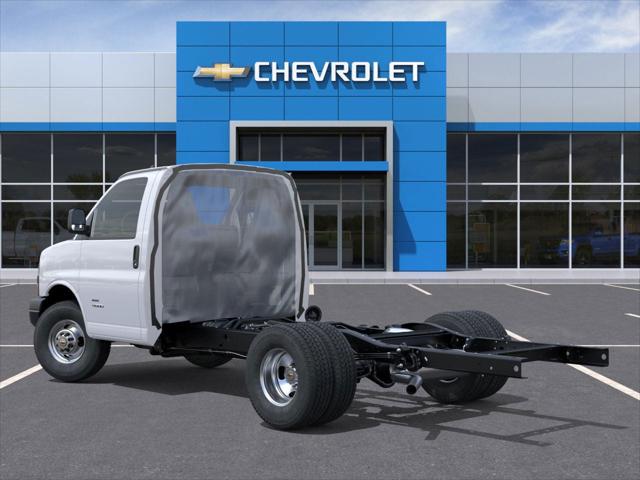 2025 Chevrolet Express Cutaway Work Van