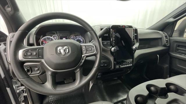 2026 RAM Ram 3500 RAM 3500 TRADESMAN CREW CAB 4X4 64 BOX