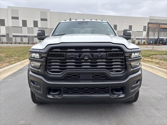 2026 RAM Ram 5500 Chassis Cab RAM 5500 TRADESMAN CHASSIS CREW CAB 4X4 60 CA 2026 RAM Ram 5500 Chassis Cab RAM 5500 TRADESMAN CHASSIS CREW CAB 4X4 60 CA