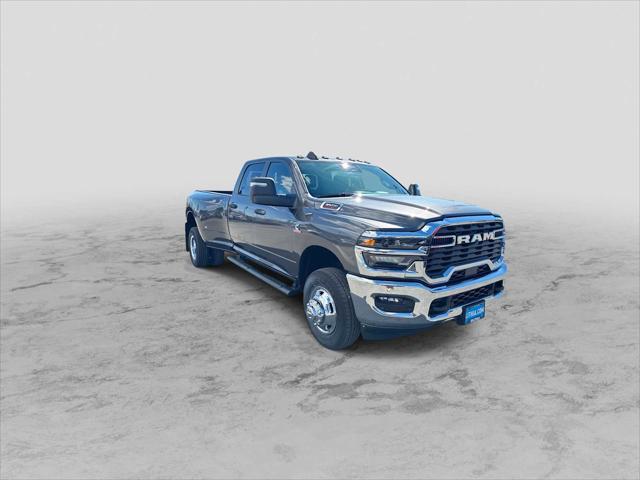 2026 RAM Ram 3500 RAM 3500 TRADESMAN CREW CAB 4X4 8 BOX