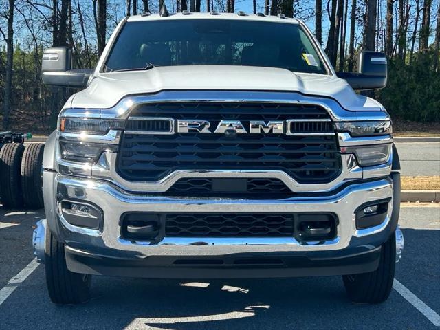 2026 RAM Ram 5500 Chassis Cab RAM 5500 TRADESMAN CHASSIS CREW CAB 4X4 60 CA