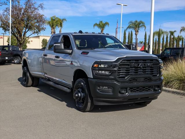 2026 RAM Ram 3500 RAM 3500 TRADESMAN CREW CAB 4X4 8 BOX