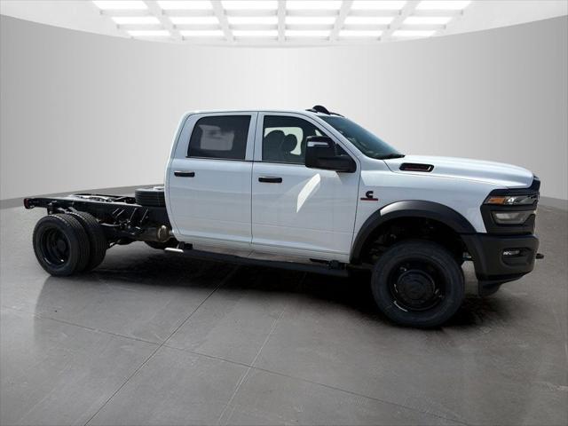 2026 RAM Ram 5500 Chassis Cab RAM 5500 TRADESMAN CHASSIS CREW CAB 4X4 60 CA