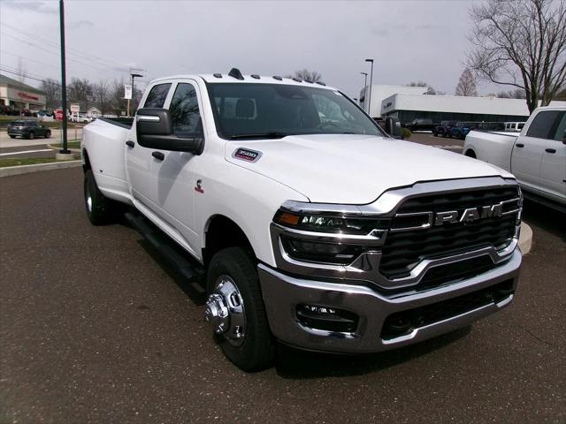 2026 RAM Ram 3500 RAM 3500 TRADESMAN CREW CAB 4X4 8 BOX