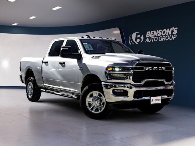 2026 RAM 2500 RAM 2500 TRADESMAN CREW CAB 4X4 64 BOX