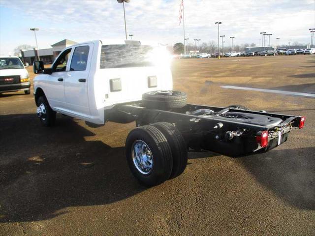 2026 RAM Ram 3500 Chassis Cab RAM 3500 TRADESMAN CREW CAB CHASSIS 4X4 60 CA