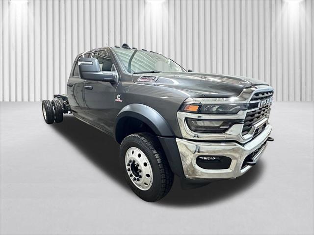 2026 RAM Ram 5500 Chassis Cab RAM 5500 TRADESMAN CHASSIS CREW CAB 4X4 84 CA