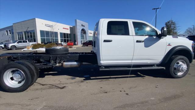 2026 RAM Ram 5500 Chassis Cab RAM 5500 TRADESMAN CHASSIS CREW CAB 4X4 84 CA 2026 RAM Ram 5500 Chassis Cab RAM 5500 TRADESMAN CHASSIS CREW CAB 4X4 84 CA