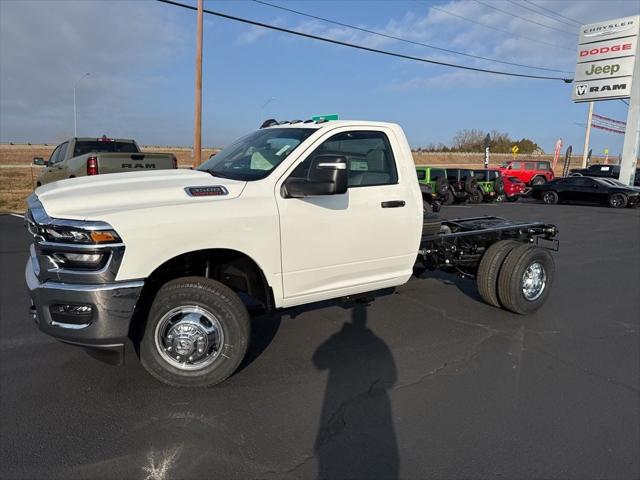 2026 RAM Ram 3500 Chassis Cab RAM 3500 TRADESMAN CHASSIS REGULAR CAB 4X4 60 CA