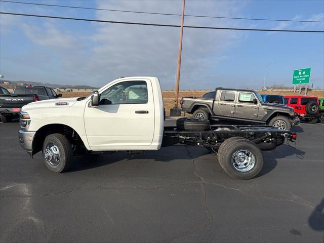 2026 RAM Ram 3500 Chassis Cab RAM 3500 TRADESMAN CHASSIS REGULAR CAB 4X4 60 CA
