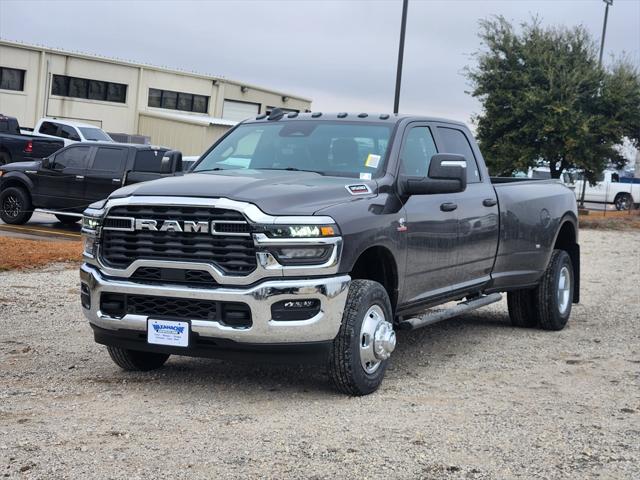 2026 RAM Ram 3500 RAM 3500 TRADESMAN CREW CAB 4X4 8 BOX