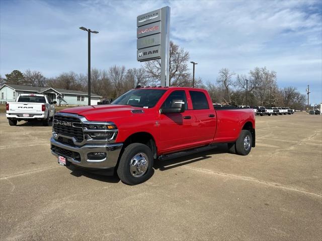 2026 RAM Ram 3500 RAM 3500 TRADESMAN CREW CAB 4X4 8 BOX
