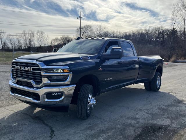 2026 RAM Ram 3500 RAM 3500 BIG HORN CREW CAB 4X4 8 BOX