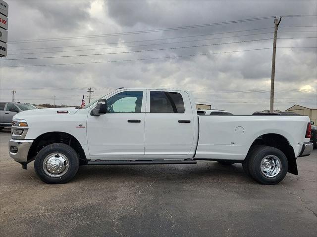2026 RAM Ram 3500 RAM 3500 TRADESMAN CREW CAB 4X4 8 BOX