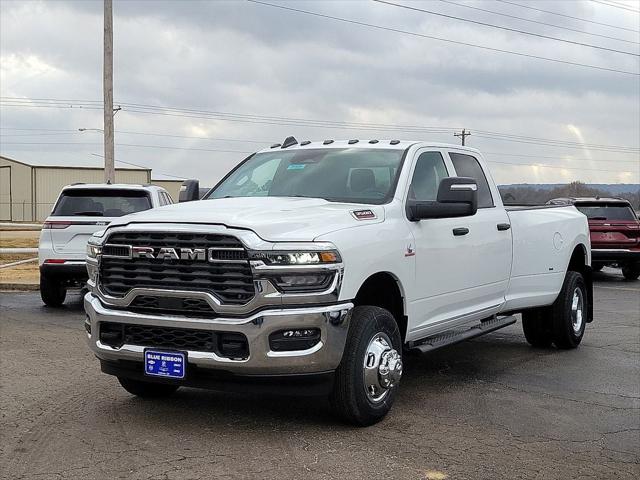 2026 RAM Ram 3500 RAM 3500 TRADESMAN CREW CAB 4X4 8 BOX