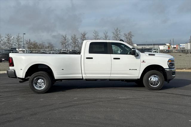 2026 RAM Ram 3500 RAM 3500 BIG HORN CREW CAB 4X4 8 BOX