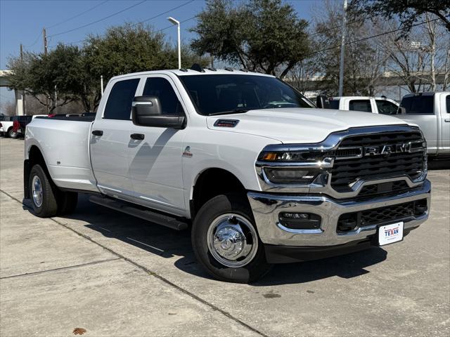 2026 RAM Ram 3500 RAM 3500 TRADESMAN CREW CAB 4X4 8 BOX