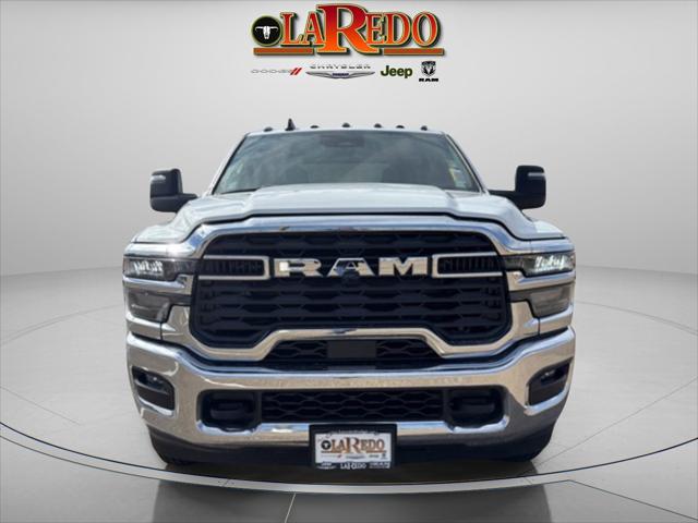2026 RAM Ram 3500 Chassis Cab RAM 3500 TRADESMAN CREW CAB CHASSIS 4X4 60 CA 2026 RAM Ram 3500 Chassis Cab RAM 3500 TRADESMAN CREW CAB CHASSIS 4X4 60 CA